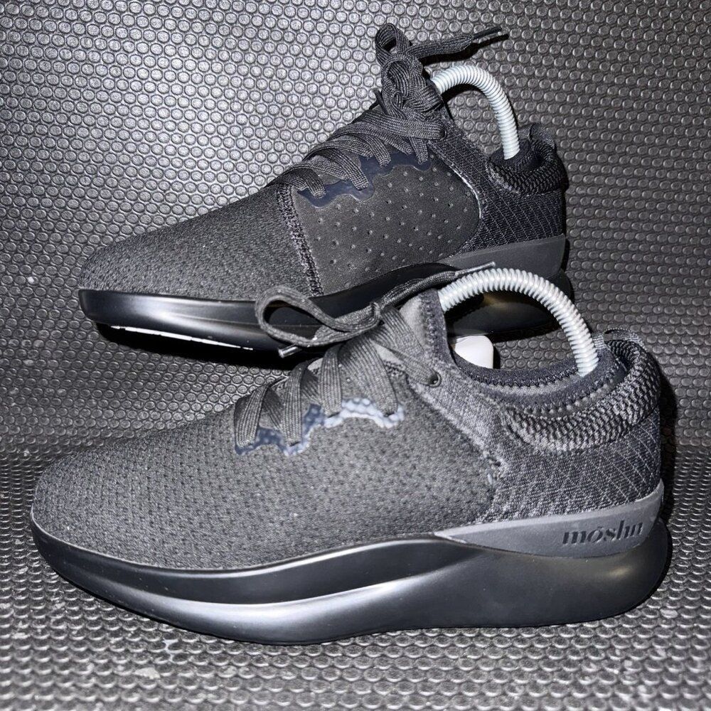 NEW Moshn Rhythm Cushioned Black Work Comfort Shoes Sneakers Women’s Size 8.5